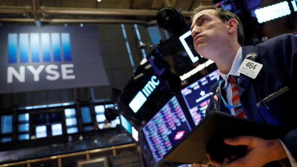 Dow Jones Industrial Average Increases 180 Points, Nasdaq Rallies For Second Day As Tech Shares Bounce Back